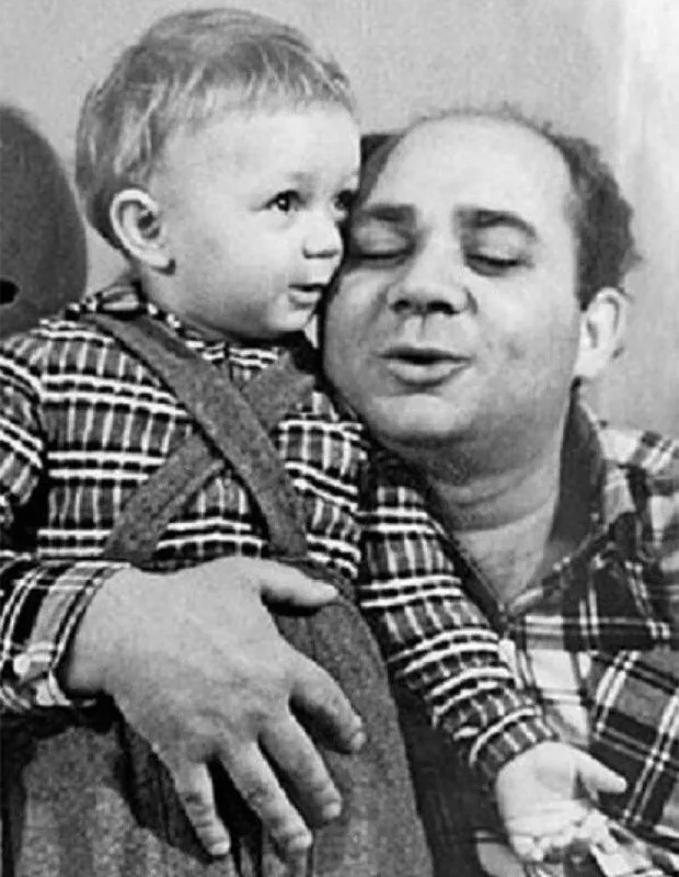 Евгений Леонов