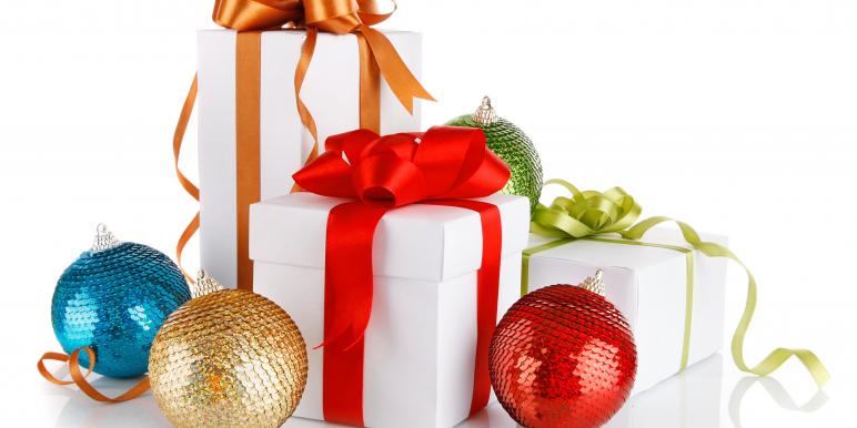 Как сэкономить деньги на новогодних подарках