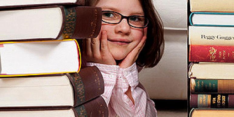 девочка, ребенок, учеба, книги, очки, школа