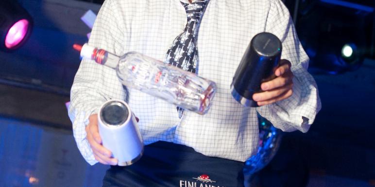 Finlandia_Vodka_Cup_barmien-shou.jpg Finlandia_Vodka_Cup_barmien-shou.jpg