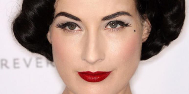 dita-von-teese-makeup.jpg dita-von-teese-makeup.jpg