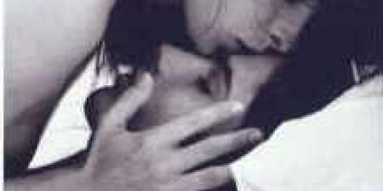 kiss.jpg kiss.jpg