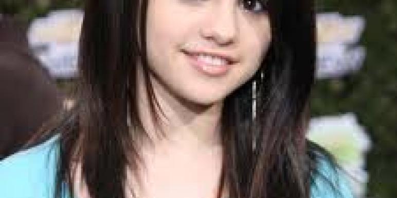 selena.jpeg selena.jpeg