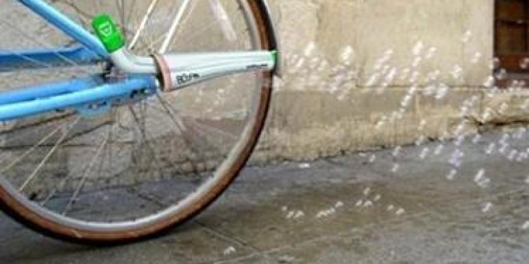 velo.jpg velo.jpg