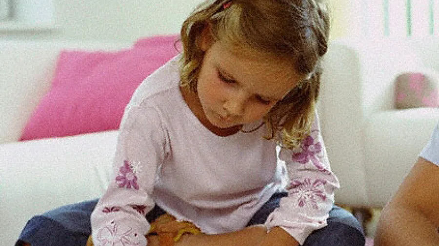 Детские рисунки и поделки. Где им место?