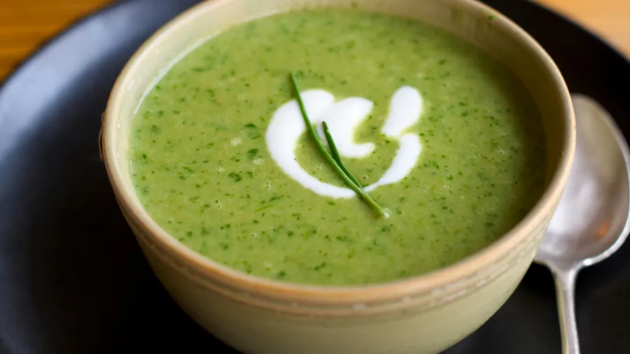 Летние супы из дикорастущих трав